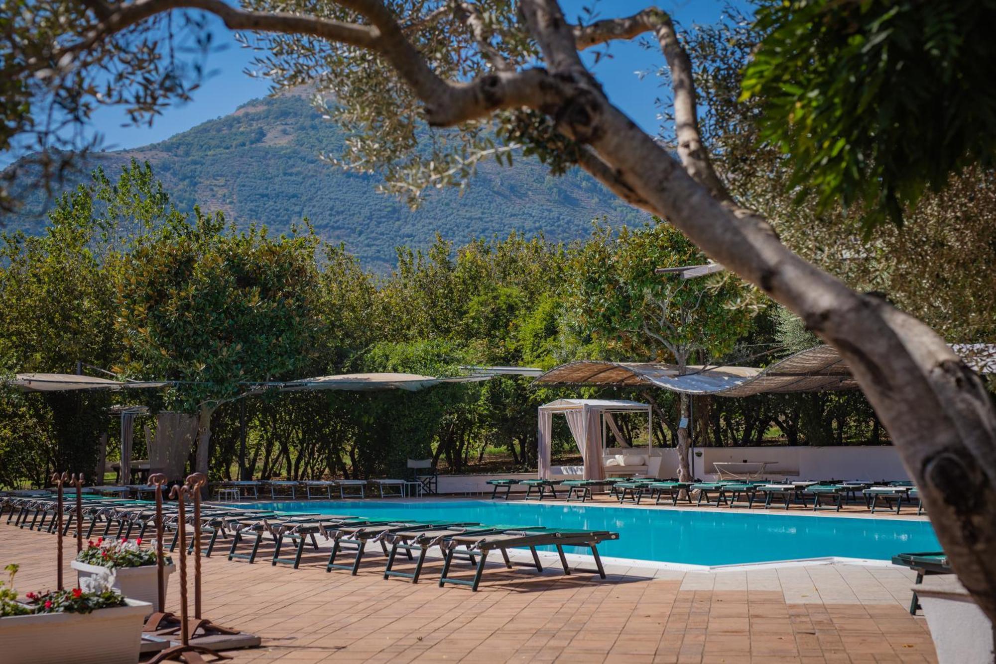 Hotel Villa Rizzo Resort And Spa San Cipriano Picentino Buitenkant foto