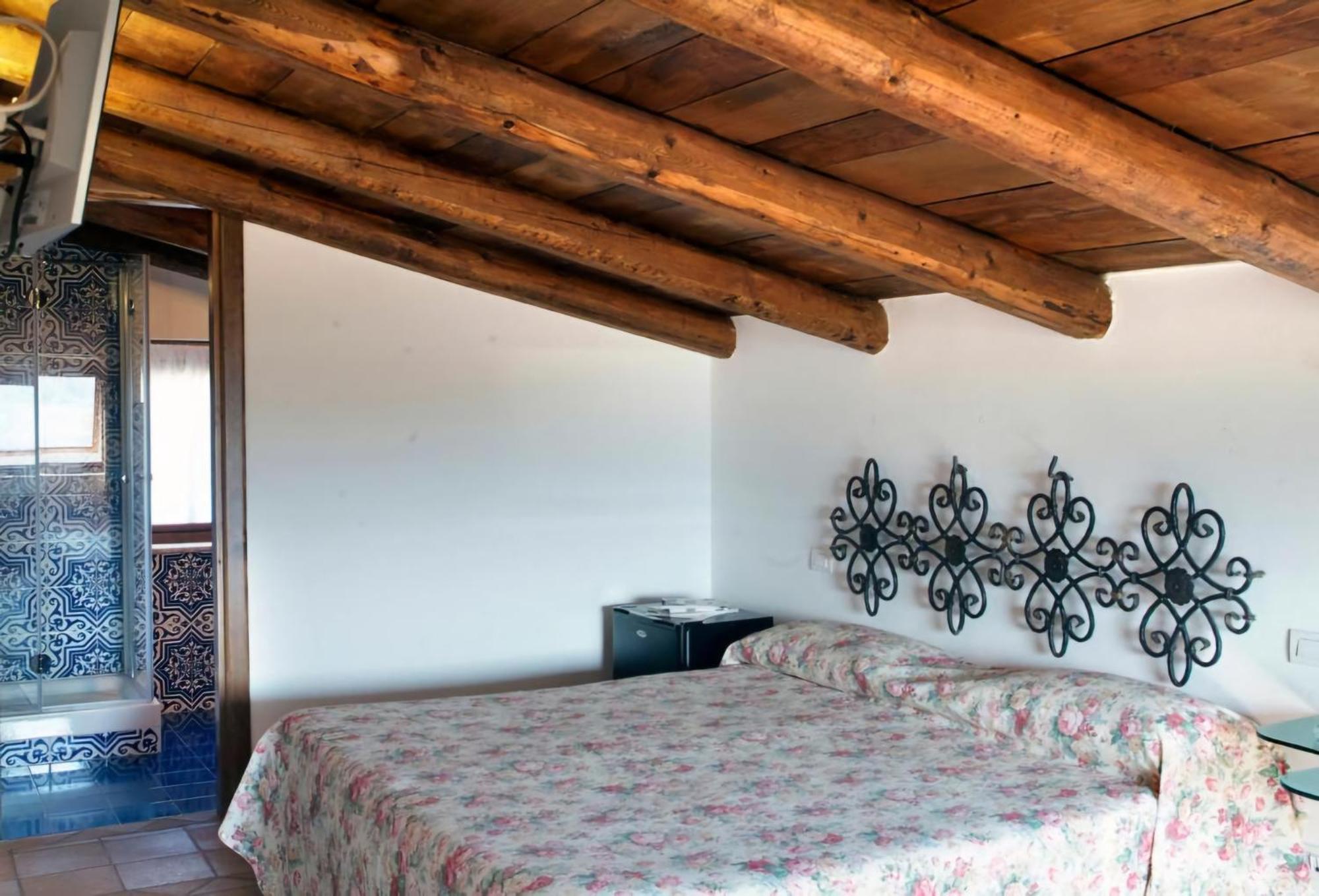 Hotel Villa Rizzo Resort And Spa San Cipriano Picentino Buitenkant foto